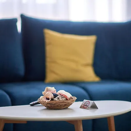 Isabela By Alz Năvodari