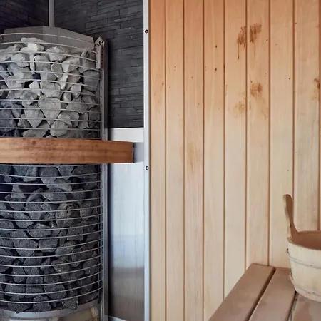 아파트 Isabela By Alz Năvodari