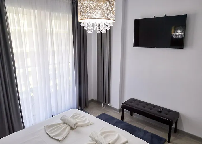 Isabela By Alz Năvodari